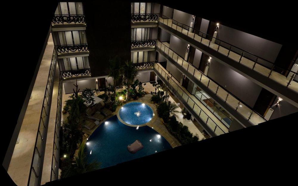 Amaroossa Suite Bali Nusa Dua  Ngoại thất bức ảnh